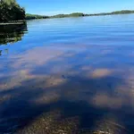 Kaepaelaemaeki Puhtaan Veden Aeaerellae Omassa Rauhassa