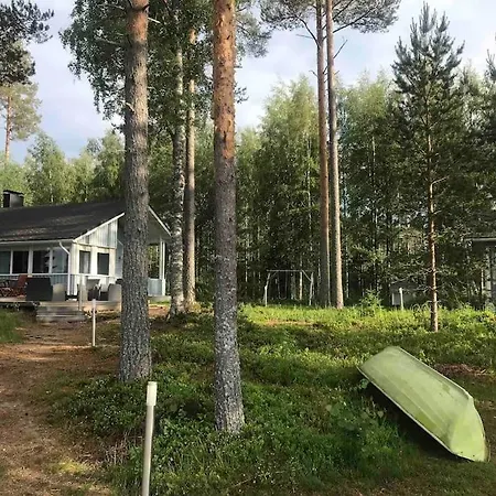 Chalet Kaepaelaemaeki Puhtaan Veden Aeaerellae Omassa Rauhassa