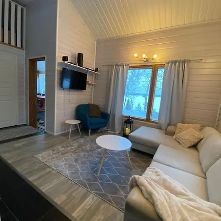 Kaepaelaemaeki Puhtaan Veden Aeaerellae Omassa Rauhassa