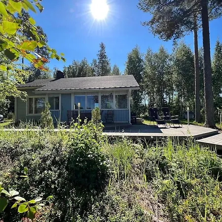 Kaepaelaemaeki Puhtaan Veden Aeaerellae Omassa Rauhassa Chalet Enonkoski